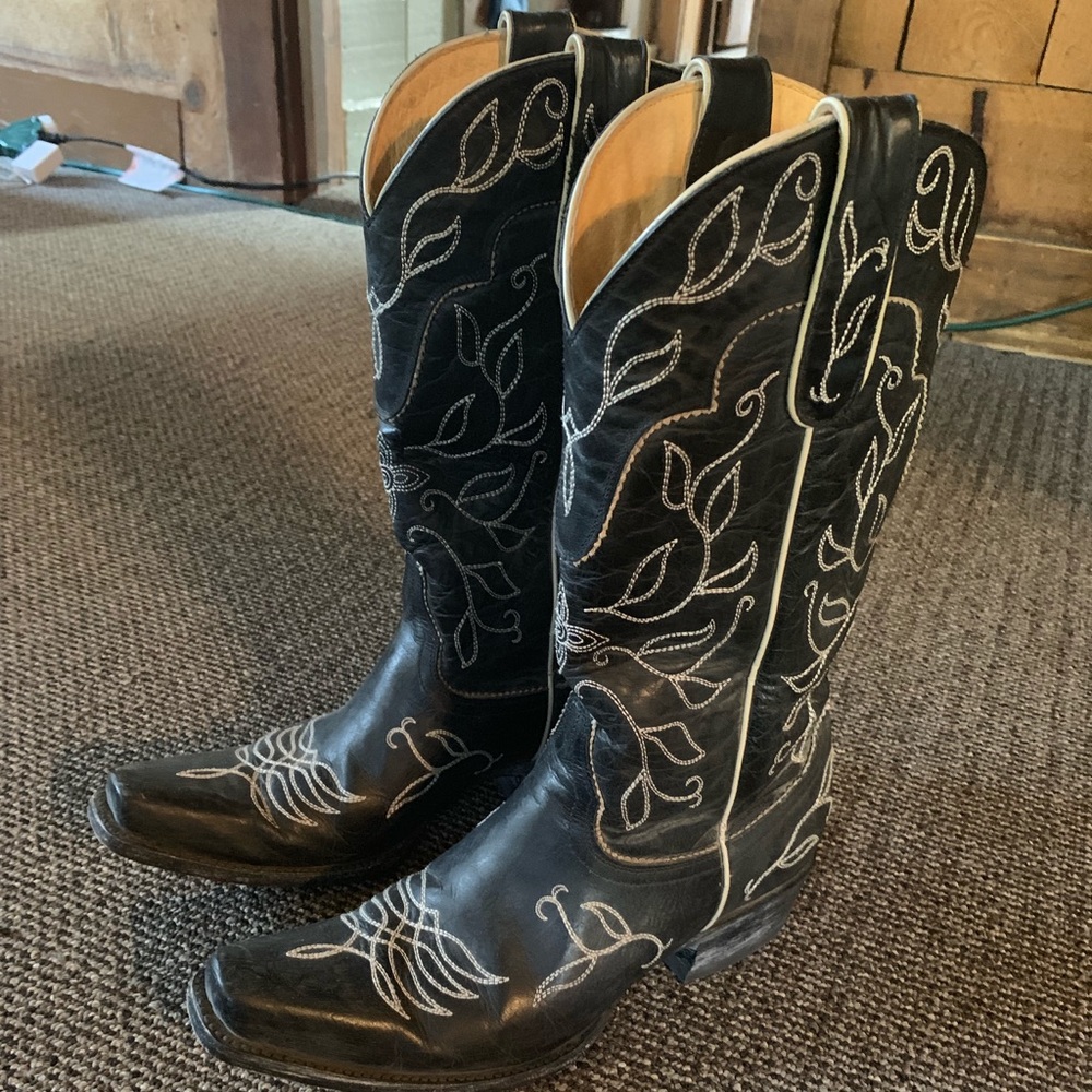 Old Gringo cowboy boots